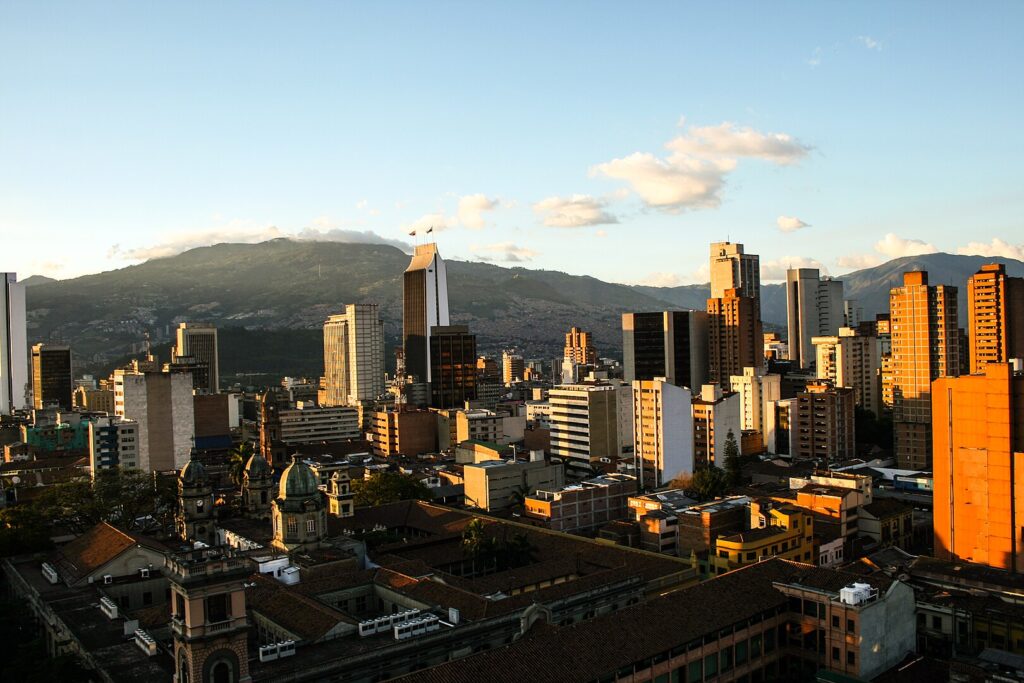 Atardecer Soleado en Medellín