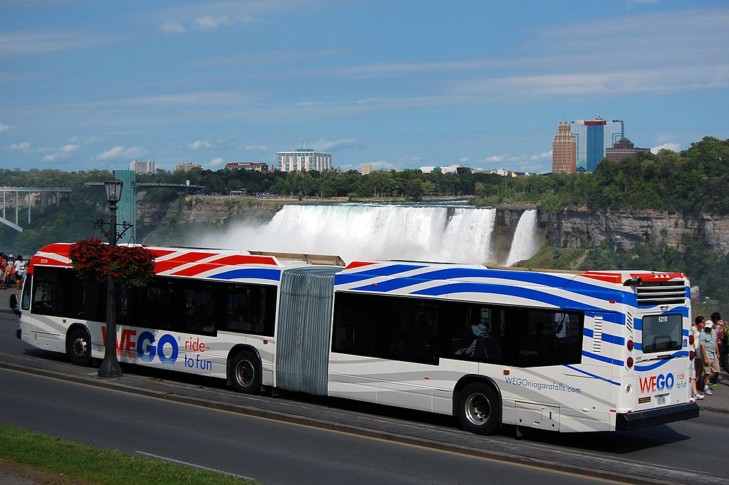 WEGO bus in front of Niagara Falls